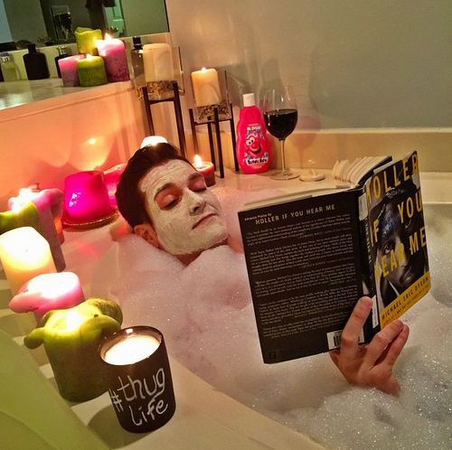 รูปล้อเลียนท่าโพสที่ผู้หญิง รูปล้อเลียนท่าโพสที่ผู้หญิง