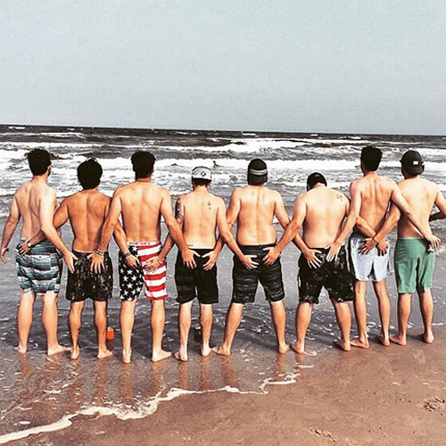 รูปล้อเลียนท่าโพสที่ผู้หญิง รูปล้อเลียนท่าโพสที่ผู้หญิง