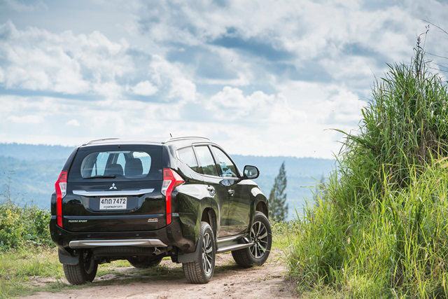 mitsubishi pajero 2015 mitsubishi pajero 2015
