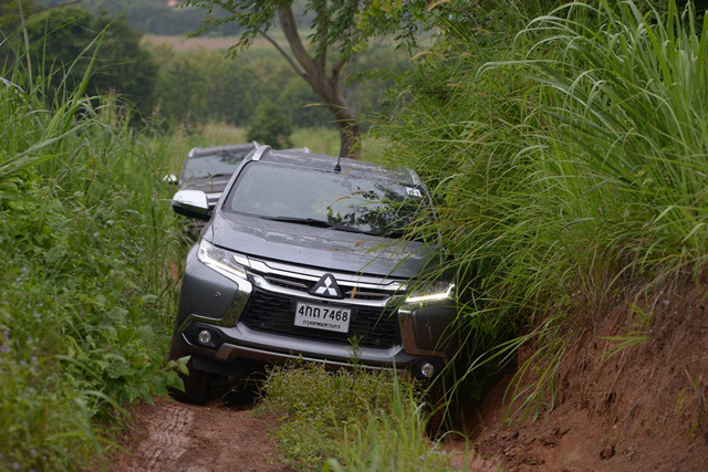 mitsubishi pajero 2015 mitsubishi pajero 2015