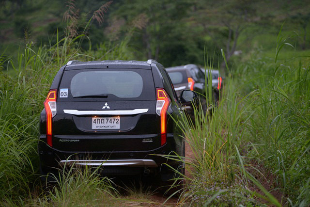 mitsubishi pajero 2015 mitsubishi pajero 2015
