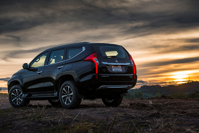 mitsubishi pajero 2015 mitsubishi pajero 2015