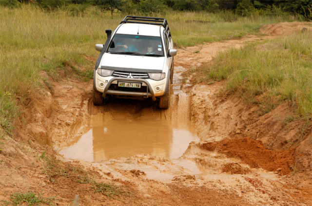 การขับรถแบบออฟโรด การขับรถแบบออฟโรด