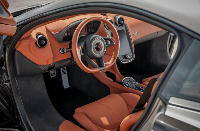 McLaren 570S Coupe McLaren 570S Coupe