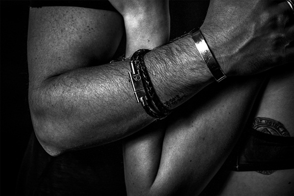 สร้อยข้อมือผู้ชาย สร้อยข้อมือผู้ชาย