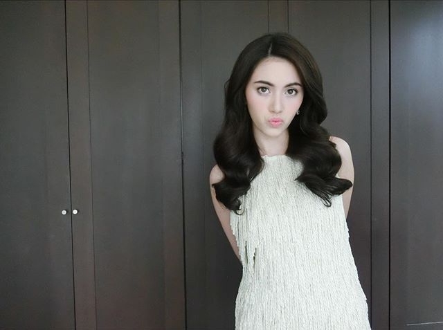 ใหม่ ดาวิกา