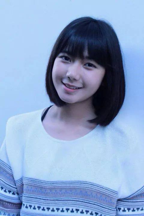 พลอย ศรนรินทร์