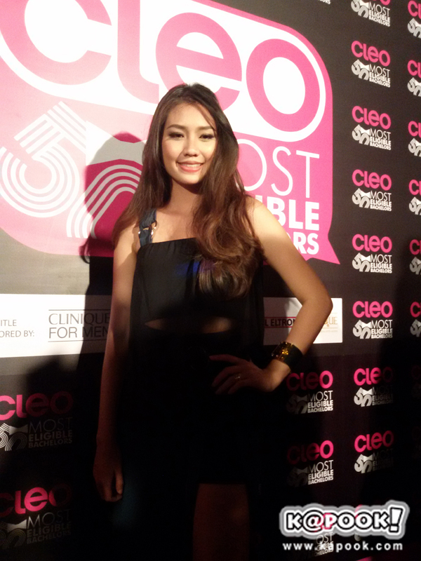 เมทัล สุขขาว