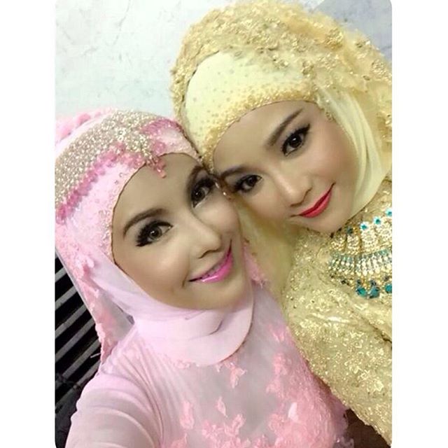 แฟชั่นโชว์ในชุดมุสลิม