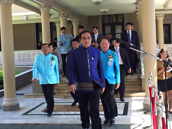 ทะเบียนรถนายกฯ ประยุทธ์ คันใหม่ เลข 2923 ทะเบียนรถนายกฯ ประยุทธ์ คันใหม่ เลข 2923