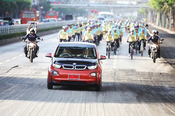 ทะเบียนรถนำขบวน ปั่นเพื่อพ่อ Bike for Dad ทะเบียนรถนำขบวน ปั่นเพื่อพ่อ Bike for Dad