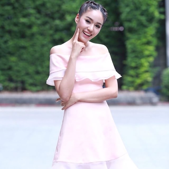 นิต้า อนิพรรณ พี่สาว แนท อนิพรณ์ มิสยูนิเวิร์สไทยแลนด์ 2015 นิต้า อนิพรรณ พี่สาว แนท อนิพรณ์ มิสยูนิเวิร์สไทยแลนด์ 2015