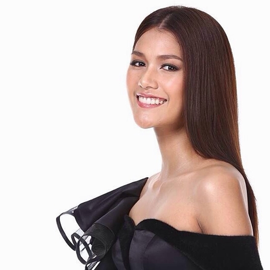 แนท อนิพรณ์ มิสยูนิเวิร์สไทยแลนด์ 2015 ถูกจับผิดทำศัลยกรรม ? แนท อนิพรณ์ มิสยูนิเวิร์สไทยแลนด์ 2015 ถูกจับผิดทำศัลยกรรม ?