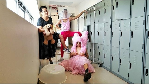 อ๊อฟ ปองศักดิ์ แต่งหญิง อ๊อฟ ปองศักดิ์ แต่งหญิง