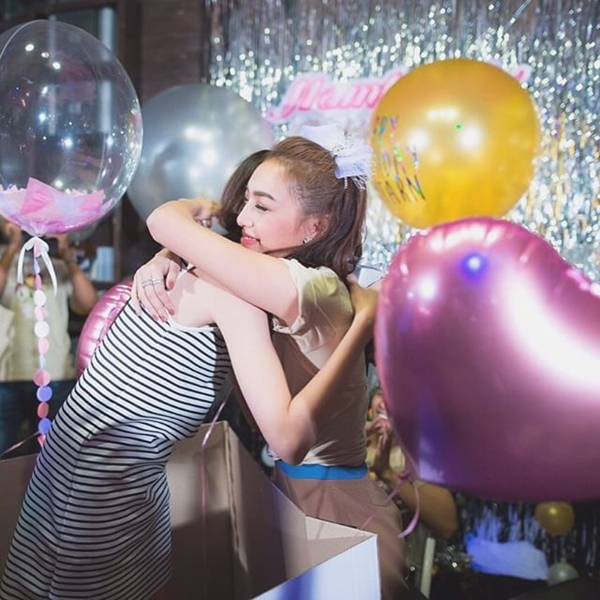 ปาร์ตี้วันเกิด น้ำตาล พิจักขณา ปาร์ตี้วันเกิด น้ำตาล พิจักขณา