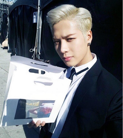 ทรงผมผู้ชายมาแรงในปี 2015 ทรงผมผู้ชายมาแรงในปี 2015