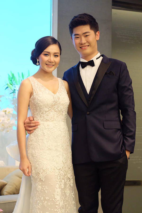 ไม่ทิ้งลายฮา ! หม่ำ จ๊กมก พา เอ็ม บุษราคัม ลูกสาวแถลงข่าวแต่งงาน ไม่ทิ้งลายฮา ! หม่ำ จ๊กมก พา เอ็ม บุษราคัม ลูกสาวแถลงข่าวแต่งงาน