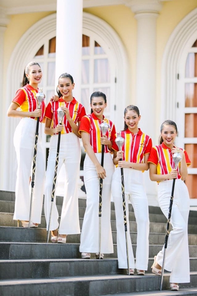 งานบอลธรรมศาสตร์-จุฬาฯ 71 งานบอลธรรมศาสตร์-จุฬาฯ 71