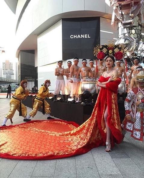 ใหม่ ดาวิกา ใหม่ ดาวิกา