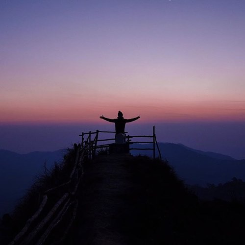 ฮัท เดอะสตาร์ เจอแฉอีก ฮัท เดอะสตาร์ เจอแฉอีก