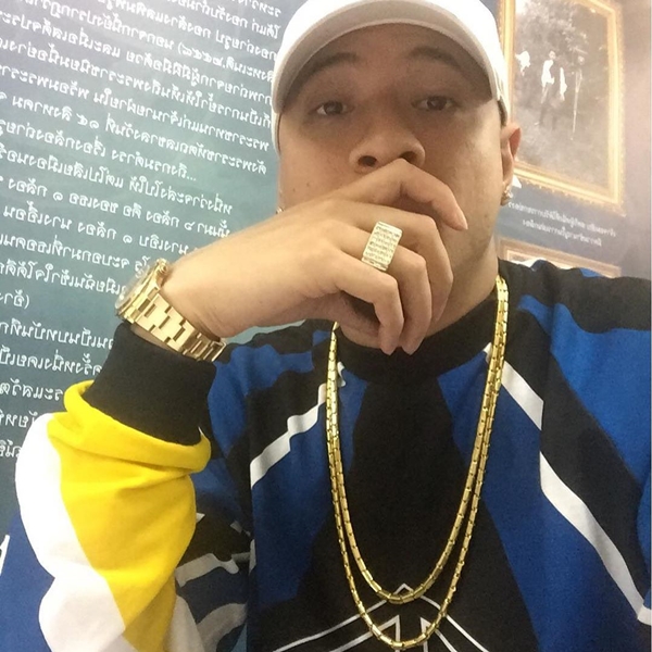 กรุเสื้อผ้า บีน่า-บรู๊คลิน-เวย์ ไทยเทเนียม กรุเสื้อผ้า บีน่า-บรู๊คลิน-เวย์ ไทยเทเนียม