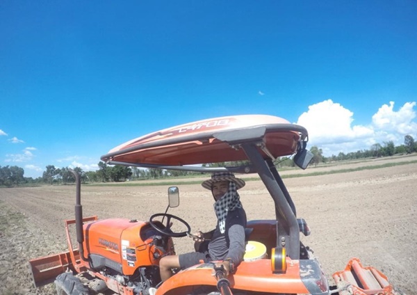 ใหม่ มือกลองวงไอน้ำ ใหม่ มือกลองวงไอน้ำ