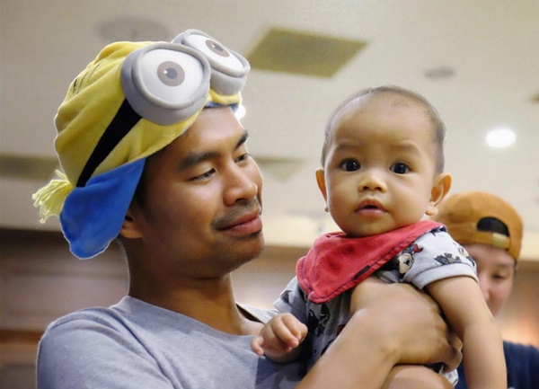 ใหม่ มือกลองวงไอน้ำ ใหม่ มือกลองวงไอน้ำ