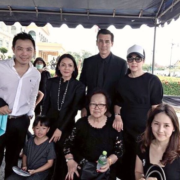 วิลลี่-แหม่ม แมคอินทอช วิลลี่-แหม่ม แมคอินทอช