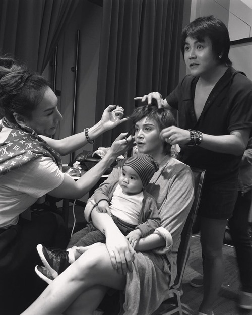 ทาทา ยัง ทาทา ยัง