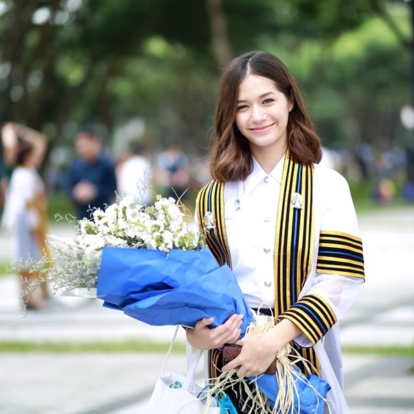 วี วิโอเลต วี วิโอเลต