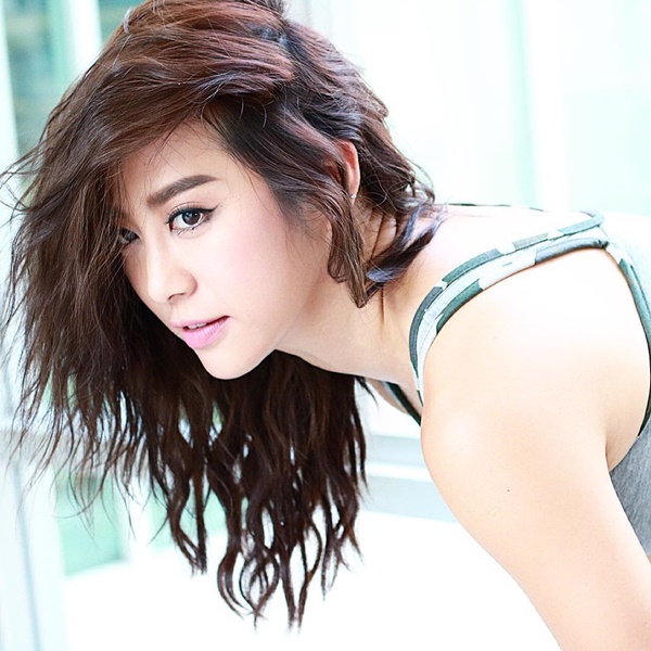 วีเจจ๋า ปลื้ม จบหลักสูตร บพส.4 วีเจจ๋า ปลื้ม จบหลักสูตร บพส.4