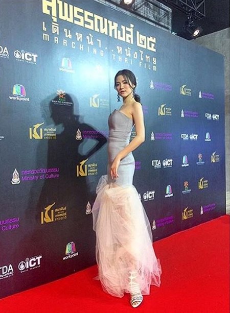 ใบเฟิร์น พิมพ์ชนก ใบเฟิร์น พิมพ์ชนก