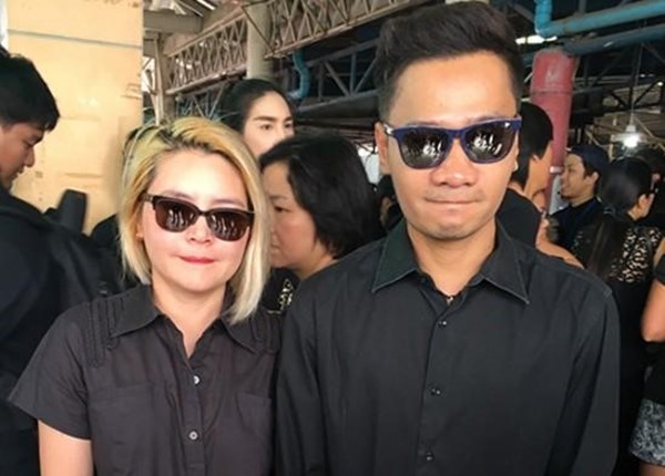 ศิลปิน-ดารา เผยความความรู้สึกที่มีต่อ พระบาทสมเด็จพระเจ้าอยู่หัว ศิลปิน-ดารา เผยความความรู้สึกที่มีต่อ พระบาทสมเด็จพระเจ้าอยู่หัว