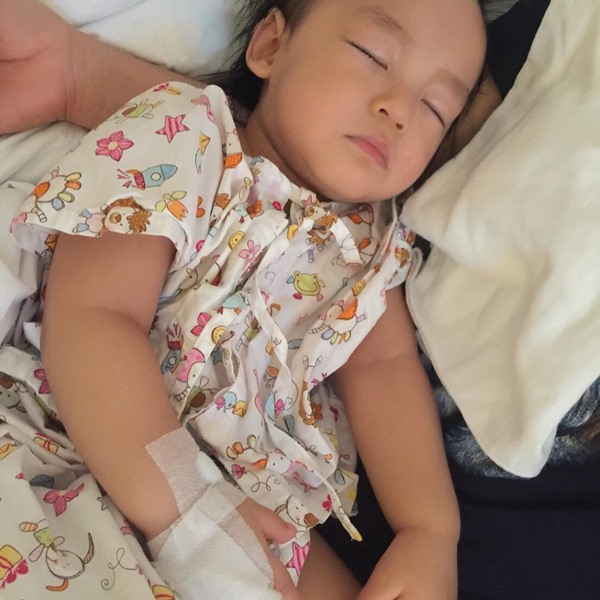 แม่จูน เผยภาพ น้องออกู๊ด หลังผ่าตัดตา - น้องออกัส ป่วยไมโคพลาสมา แม่จูน เผยภาพ น้องออกู๊ด หลังผ่าตัดตา - น้องออกัส ป่วยไมโคพลาสมา