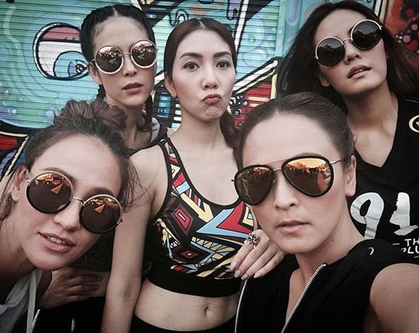 แก๊งค์นางฟ้ารวมตัว เปิดฟิตเนสใหม่ เจนี่ แก๊งค์นางฟ้ารวมตัว เปิดฟิตเนสใหม่ เจนี่