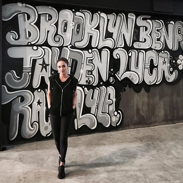 แก๊งค์นางฟ้ารวมตัว เปิดฟิตเนสใหม่ เจนี่ แก๊งค์นางฟ้ารวมตัว เปิดฟิตเนสใหม่ เจนี่