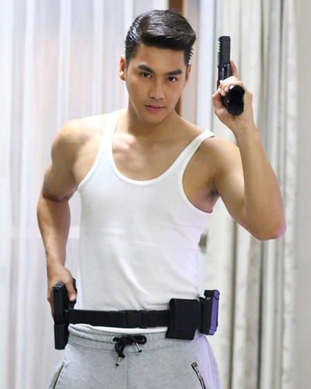 เพ็ชร ฐกฤต เพ็ชร ฐกฤต