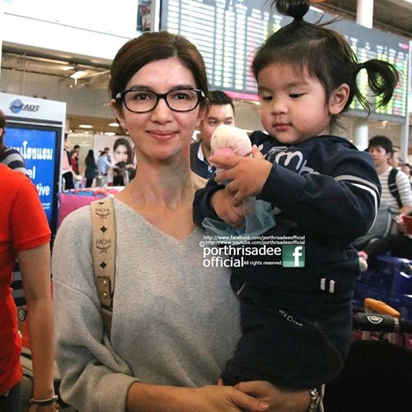 น้องมะลิ เที่ยวญี่ปุ่น น้องมะลิ เที่ยวญี่ปุ่น