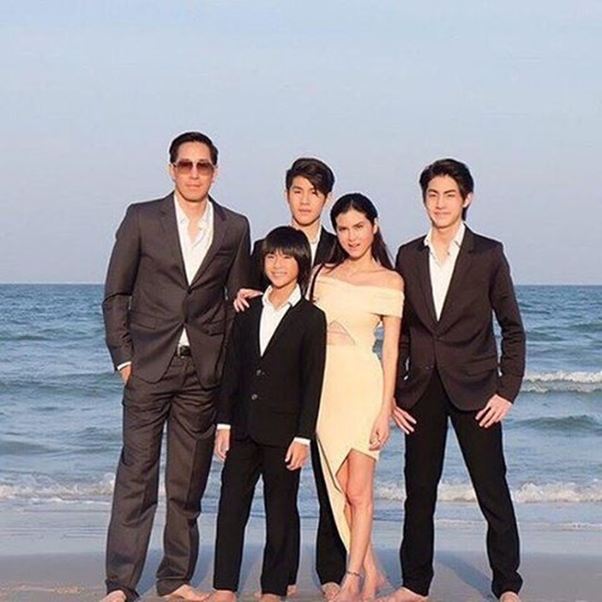 น้องเจ้าขุน จักรภัทร น้องเจ้าขุน จักรภัทร