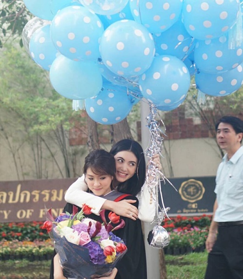 ใบเฟิร์น พิมพ์ชนก ใบเฟิร์น พิมพ์ชนก