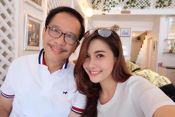 สุรชัย สมบัติเจริญ สุรชัย สมบัติเจริญ