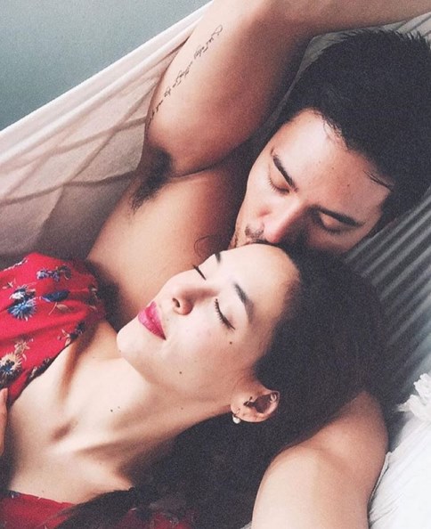 เรนาตะ เอมิ เรนาตะ เอมิ