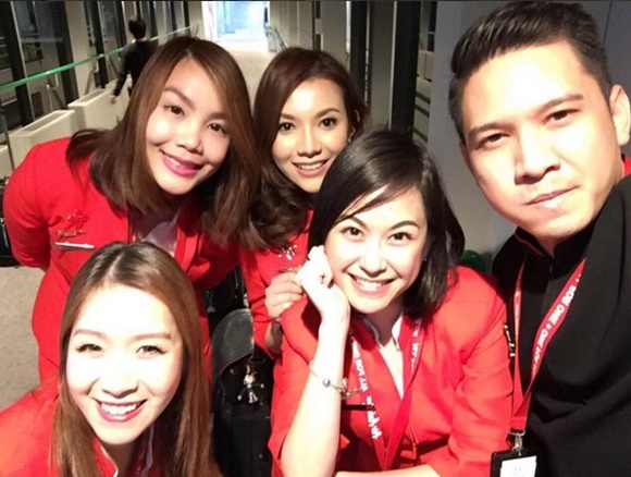 แอร์โฮสเตสของไทย แอร์โฮสเตสของไทย