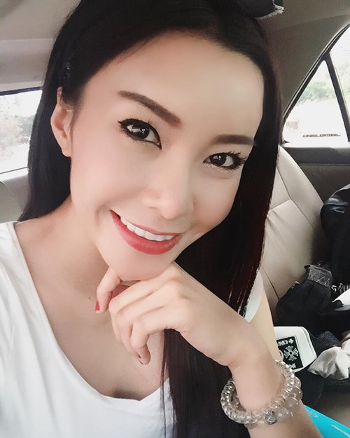 จูน แม็กซิม จูน แม็กซิม