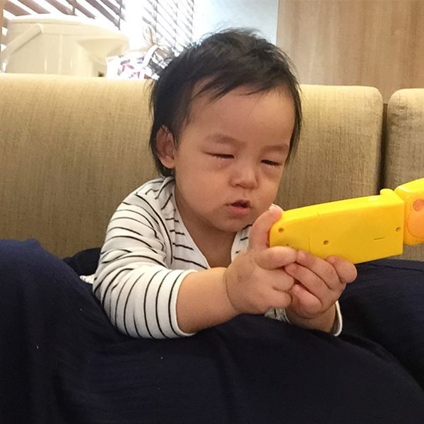 แม่จูน เผยภาพ น้องออกู๊ด หลังผ่าตัดตา - น้องออกัส ป่วยไมโคพลาสมา แม่จูน เผยภาพ น้องออกู๊ด หลังผ่าตัดตา - น้องออกัส ป่วยไมโคพลาสมา