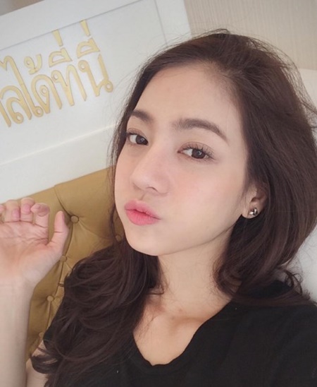 แอร์โฮสเตสของไทย แอร์โฮสเตสของไทย