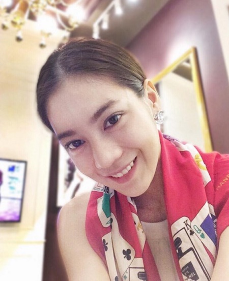 แอร์โฮสเตสของไทย แอร์โฮสเตสของไทย