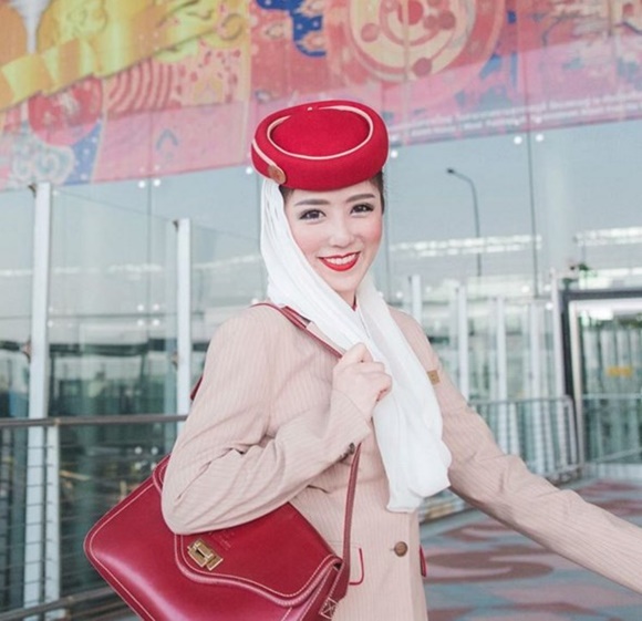 แอร์โฮสเตสของไทย แอร์โฮสเตสของไทย
