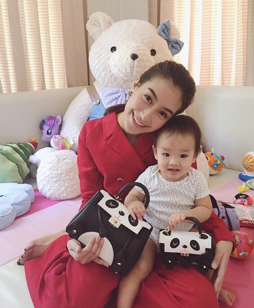 มิ้นต์ ชาลิดา เผยภาพน่ารัก น้องปีใหม่ มิ้นต์ ชาลิดา เผยภาพน่ารัก น้องปีใหม่