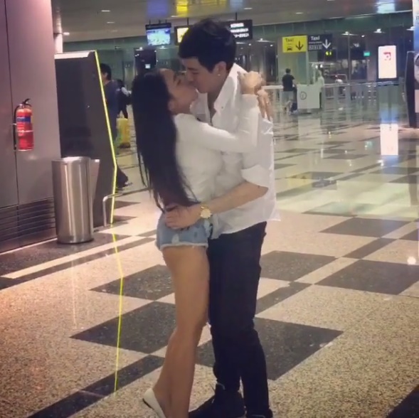 เอมมี่ โดดกอด ฮาเวิร์ด เอมมี่ โดดกอด ฮาเวิร์ด